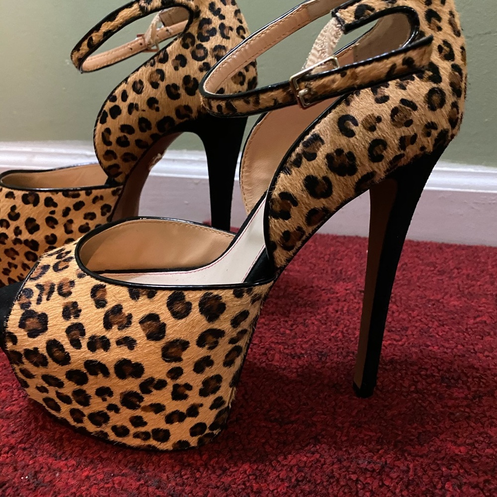 Betsey Johnson Leanah Calf Hair Leopard Used